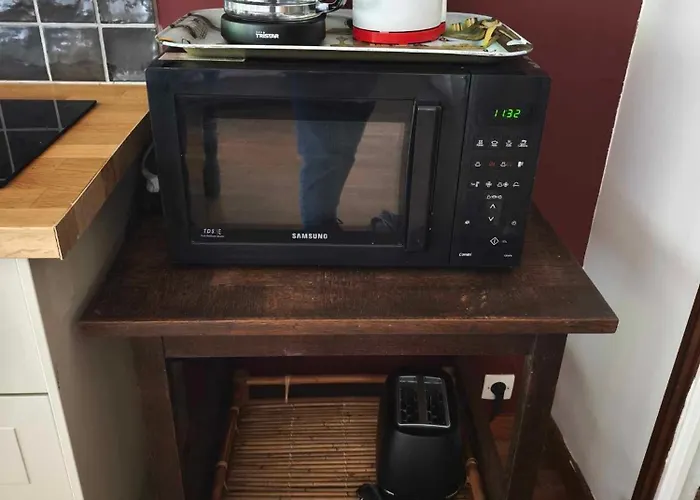 De La Bacouette Le Vey